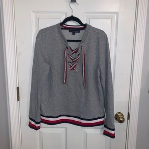 NEW Tommy Hilfiger Long Sleeve, size Medium